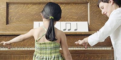 انتخاب معلم مناسب برای آموزش پیانو