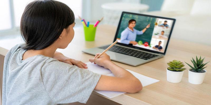 آموزش آنلاین یا آموزش حضوری کدام بهتر است؟